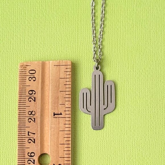 CACTUS Stainless Steel Charm Chain Necklace 18" Arizona Western Cowgirl - Picture 8 of 12